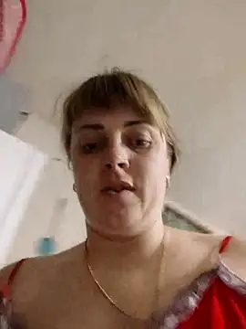 Snapshot of CoddessCrystal chatting on December 3, 2025, 5:19 am CoddessCrystal online show from December 3, 2025, 5:19 am