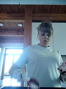 Snapshot of CoddessCrystal chatting on September 18, 2025, 11:02 am CoddessCrystal online show from September 18, 2025, 11:02 am