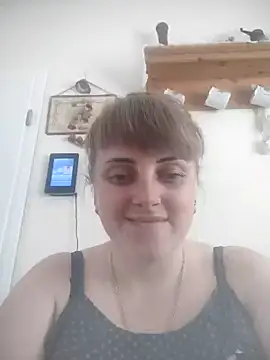 Snapshot of CoddessCrystal chatting on May 25, 2026, 8:57 am CoddessCrystal online show from May 25, 2026, 8:57 am
