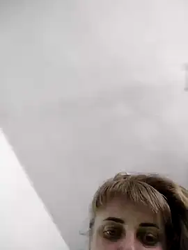 Snapshot of CoddessCrystal chatting on March 21, 2025, 8:17 am CoddessCrystal online show from March 21, 2025, 8:17 am