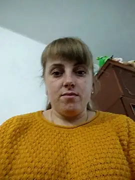 Snapshot of CoddessCrystal chatting on November 28, 2025, 7:19 am CoddessCrystal online show from November 28, 2025, 7:19 am