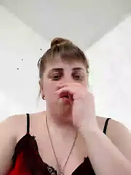 Snapshot of CoddessCrystal chatting on March 22, 2025, 5:28 am CoddessCrystal online show from March 22, 2025, 5:28 am