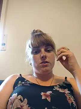 Snapshot of CoddessCrystal chatting on September 16, 2025, 11:11 am CoddessCrystal online show from September 16, 2025, 11:11 am