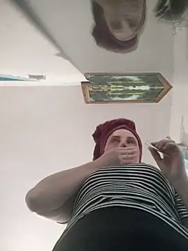 Snapshot of CoddessCrystal chatting on October 11, 2025, 6:14 am CoddessCrystal online show from October 11, 2025, 6:14 am