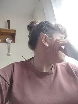 CoddessCrystal online show from February 7, 2026, 10:01 am