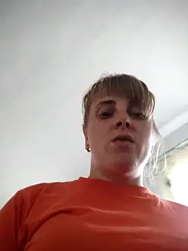 Snapshot of CoddessCrystal chatting on October 23, 2025, 9:41 am CoddessCrystal online show from October 23, 2025, 9:41 am