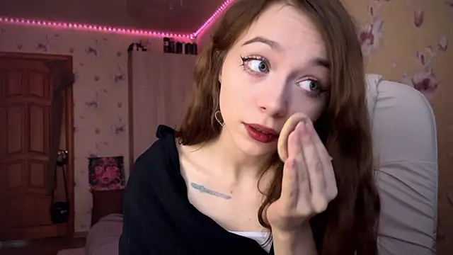 Snapshot of _SofiaBrown chatting on February 20, 2025, 12:36 pm SofiaBrown online show from February 20, 2025, 12:36 pm