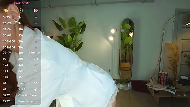 OmeliaDior online show from March 25, 2026, 3:55 pm