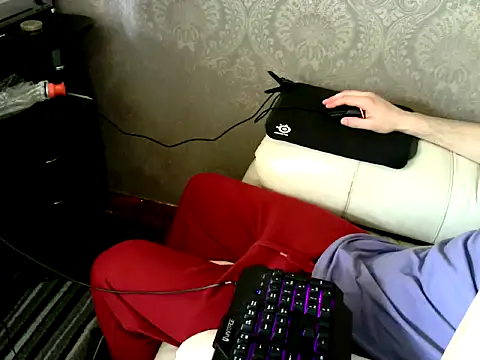 MrStraightDik online show from February 5, 2025, 10:41 am