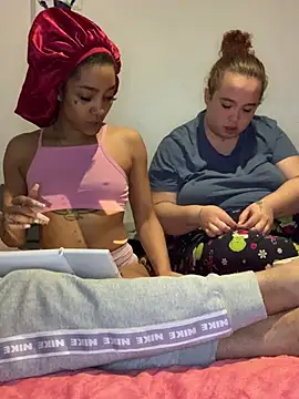 Laanegraofficial  online show from April 8, 2026, 8:21 pm