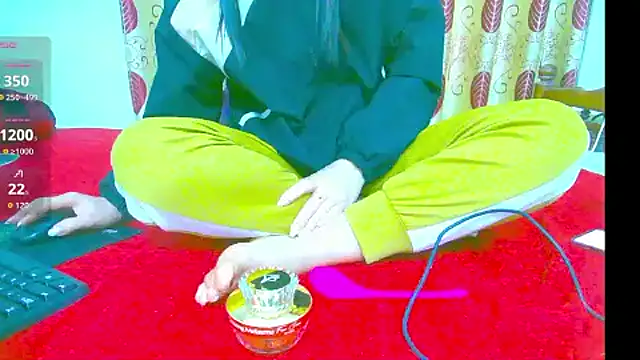 Snapshot of Love_making chatting on November 26, 2025, 9:31 am Love making online show from November 26, 2025, 9:31 am