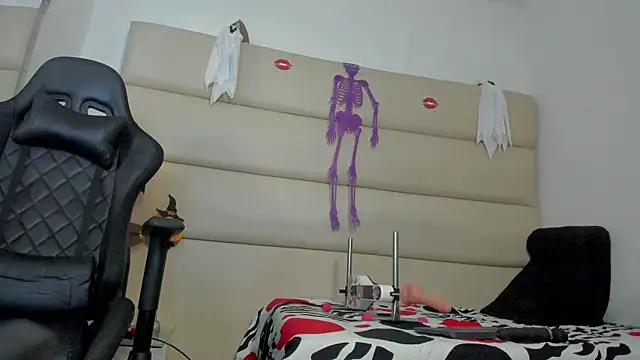 Snapshot of avatomas_02 chatting on October 30, 2025, 4:00 am avatomas 02 online show from October 30, 2025, 4:00 am