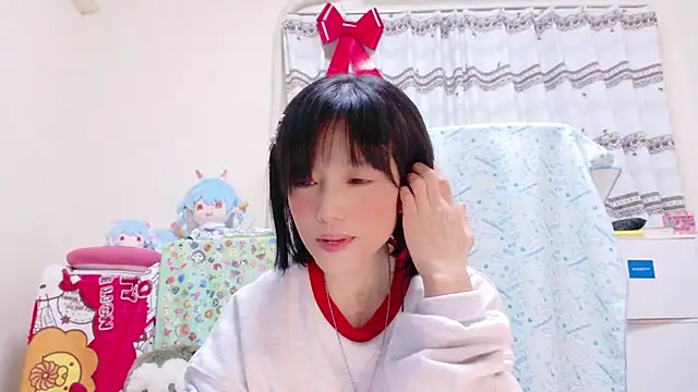 Snapshot of renapiyon8182 chatting on December 10, 2024, 5:28 am renapiyon8182 online show from December 10, 2024, 5:28 am