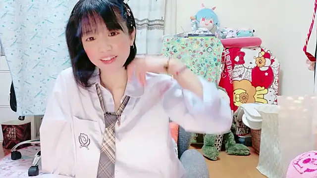 Snapshot of renapiyon8182 chatting on March 20, 2025, 7:35 pm renapiyon8182 online show from March 20, 2025, 7:35 pm