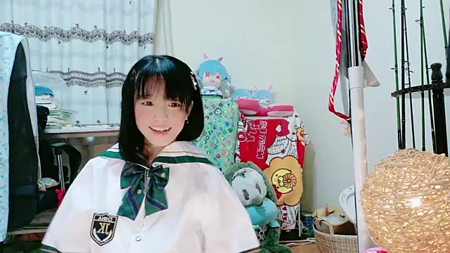 Snapshot of renapiyon8182 chatting on February 24, 2025, 7:30 pm renapiyon8182 online show from February 24, 2025, 7:30 pm
