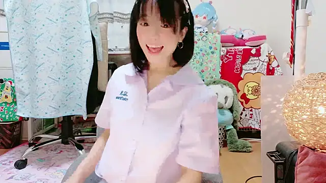 Snapshot of renapiyon8182 chatting on January 27, 2025, 7:03 pm renapiyon8182 online show from January 27, 2025, 7:03 pm