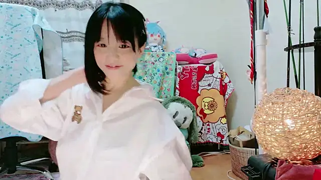 Snapshot of renapiyon8182 chatting on January 22, 2025, 1:42 am renapiyon8182 online show from January 22, 2025, 1:42 am