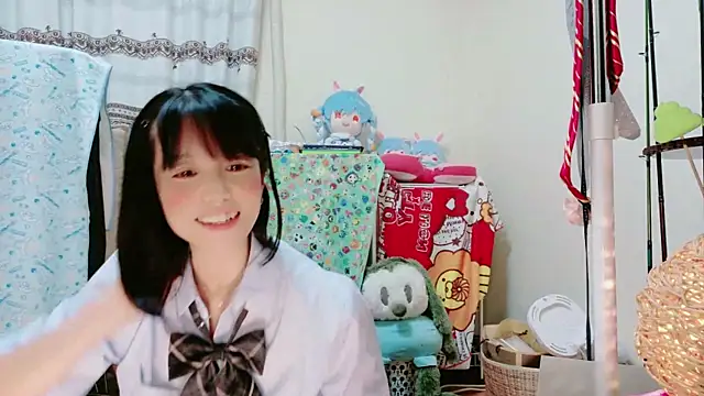 Snapshot of renapiyon8182 chatting on March 13, 2025, 5:22 am renapiyon8182 online show from March 13, 2025, 5:22 am