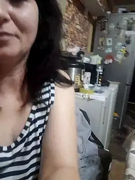 Snapshot of MriaLove31 chatting on November 15, 2025, 5:39 pm MriaLove31 online show from November 15, 2025, 5:39 pm