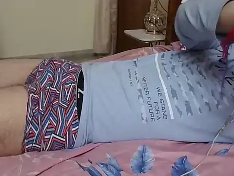 raka120294 online show from February 4, 2025, 9:52 pm