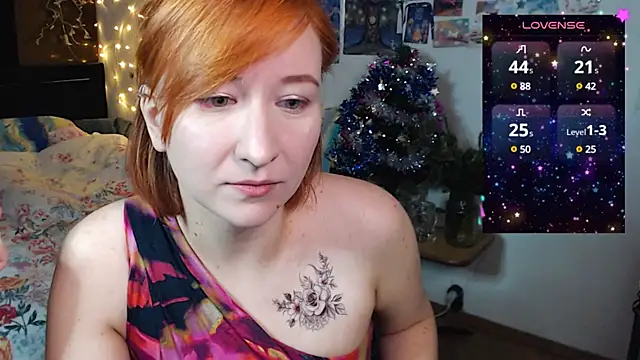 Snapshot of licentia__poetica chatting on December 31, 2024, 10:45 pm licentia  poetica online show from December 31, 2024, 10:45 pm