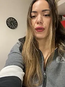 EvaLoReCouple online show from December 23, 2024, 4:28 pm