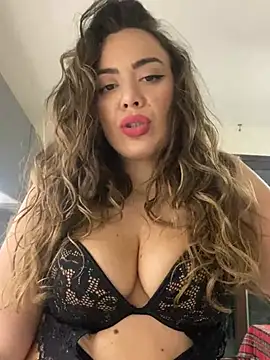 EvaLoReCouple online show from January 10, 2025, 7:11 pm