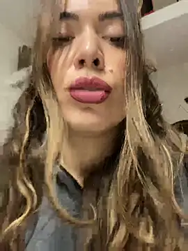 EvaLoReCouple online show from December 13, 2024, 4:16 pm