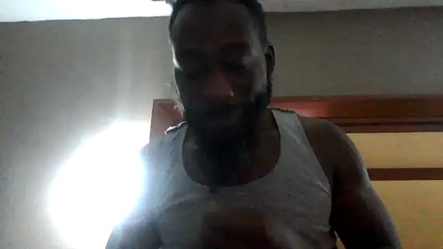 Snapshot of Mrbbc803 chatting on October 21, 2025, 12:21 am Mrbbc803 online show from October 21, 2025, 12:21 am