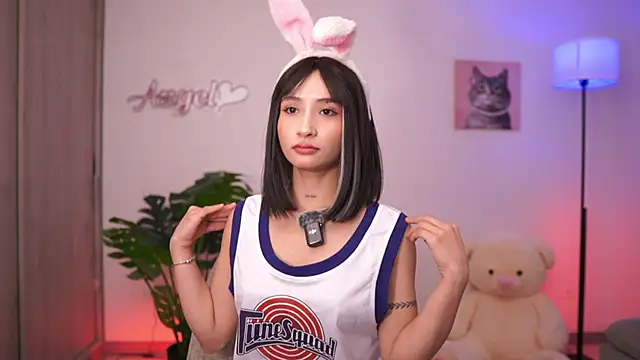 Snapshot of Angeeel_ chatting on October 23, 2025, 2:54 am Angeeel online show from October 23, 2025, 2:54 am