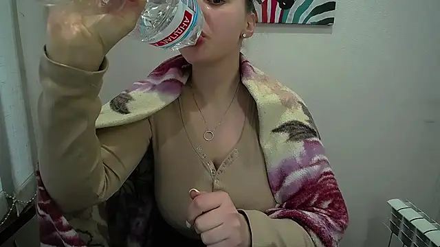  Annabelle Lee online show from April 9, 2026, 9:48 am