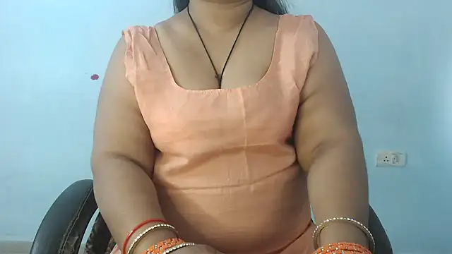 Snapshot of sapna-ji chatting on November 13, 2025, 4:05 am sapna-ji online show from November 13, 2025, 4:05 am