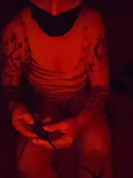 SaihtamX online show from November 23, 2025, 3:49 am