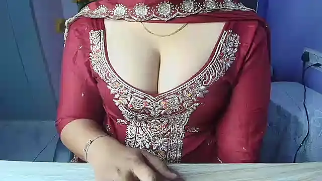 KhwahisHH online show from November 15, 2025, 10:08 am