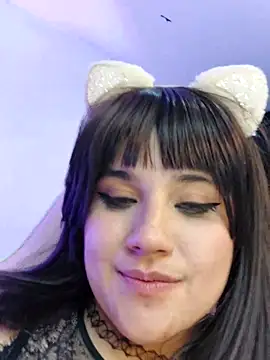 Snapshot of ItsNaiixa chatting on February 24, 2025, 12:09 am ItsNaiixa online show from February 24, 2025, 12:09 am