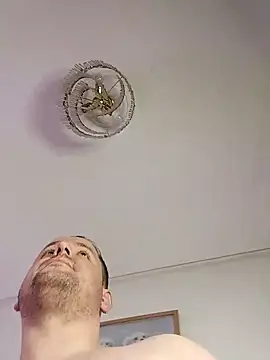 lobito1997 online show from March 22, 2025, 1:54 am