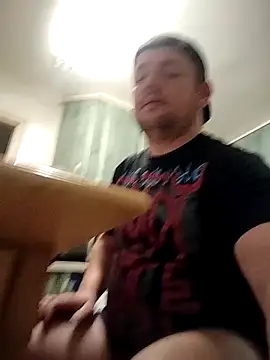 lobito1997 online show from November 2, 2025, 4:39 am