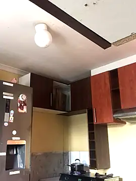 SmallGoodNut online show from November 9, 2025, 6:17 am