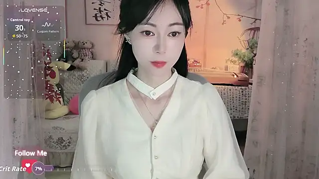 Snapshot of Lisa-s chatting on October 24, 2025, 2:43 am Lisa-s online show from October 24, 2025, 2:43 am