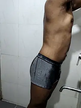 Snapshot of hottboy_39 chatting on March 10, 2025, 11:01 am hottboy 39 online show from March 10, 2025, 11:01 am