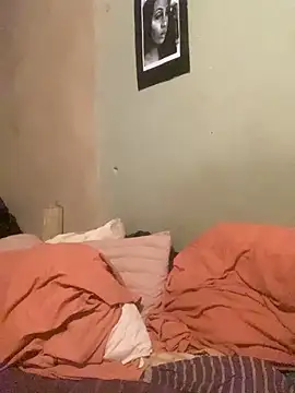 Snapshot of Moorella1 chatting on October 28, 2025, 5:45 pm Moorella1 online show from October 28, 2025, 5:45 pm