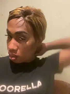 Snapshot of Moorella1 chatting on November 29, 2025, 6:08 pm Moorella1 online show from November 29, 2025, 6:08 pm