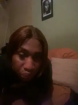 Snapshot of Moorella1 chatting on November 7, 2025, 5:17 pm Moorella1 online show from November 7, 2025, 5:17 pm