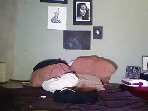 Snapshot of Moorella1 chatting on March 20, 2025, 6:42 pm Moorella1 online show from March 20, 2025, 6:42 pm