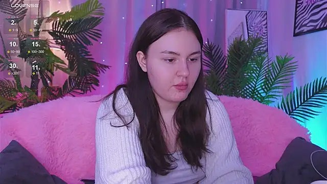 Snapshot of Mia__Peach chatting on March 9, 2025, 1:46 am Mia Peach online show from March 9, 2025, 1:46 am