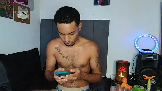 Snapshot of colinbrown chatting on October 13, 2025, 4:19 pm colinbrown online show from October 13, 2025, 4:19 pm