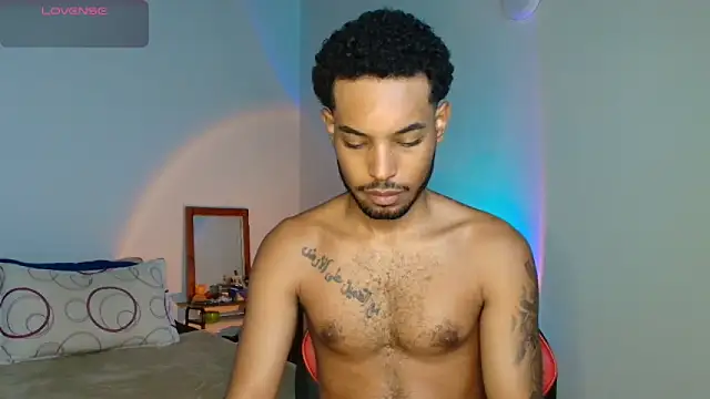 Snapshot of colinbrown chatting on December 3, 2025, 12:04 pm colinbrown online show from December 3, 2025, 12:04 pm