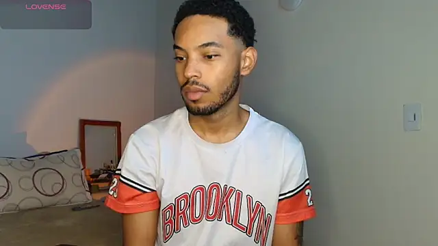 Snapshot of colinbrown chatting on December 2, 2025, 12:51 pm colinbrown online show from December 2, 2025, 12:51 pm