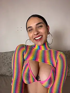 Snapshot of ThaliaRivera_ chatting on May 17, 2026, 2:11 am ThaliaRivera online show from May 17, 2026, 2:11 am