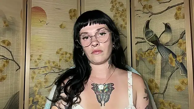 Snapshot of Marcelinegoddess chatting on July 23, 2026, 3:48 am Marcelinegoddess online show from July 23, 2026, 3:48 am